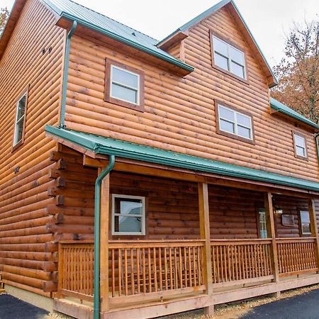 Spacious 2800 Sq Ft-Cozy Wood Cabin-New Build Пиджен-Фордж Экстерьер фото