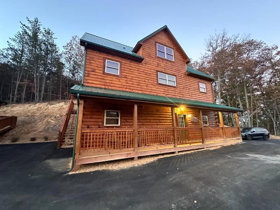 Spacious 2800 Sq Ft-Cozy Wood Cabin-New Build Пиджен-Фордж Экстерьер фото