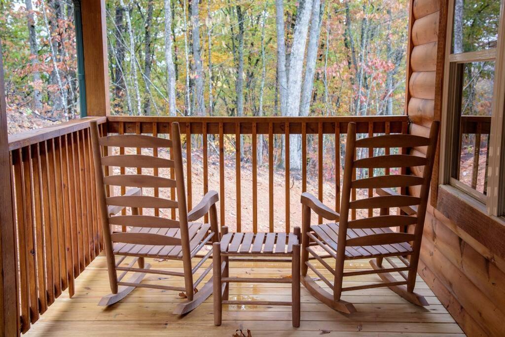 Spacious 2800 Sq Ft-Cozy Wood Cabin-New Build Пиджен-Фордж Экстерьер фото